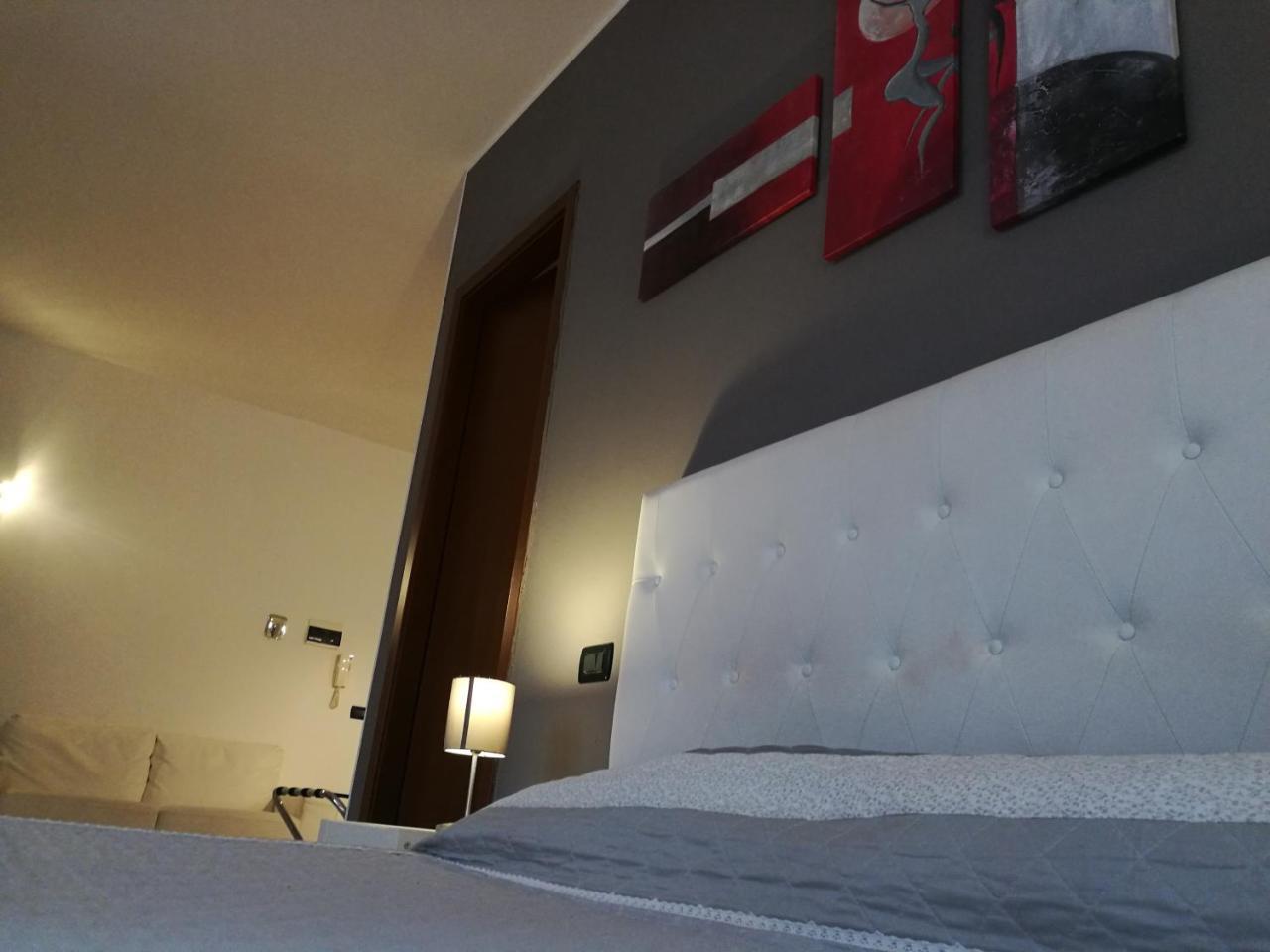 Residenza Ugo Bassi Bolonha Exterior foto